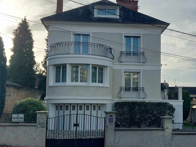 BELLE MAISON A POTENTIEL POUR INVESTISSEUR OU PARTICULIER
