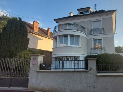 INVESTISSEUR OU PARTICULIER - JOLIE MAISON FAMILIALE, SPACIEUSE, LUMINEUSE